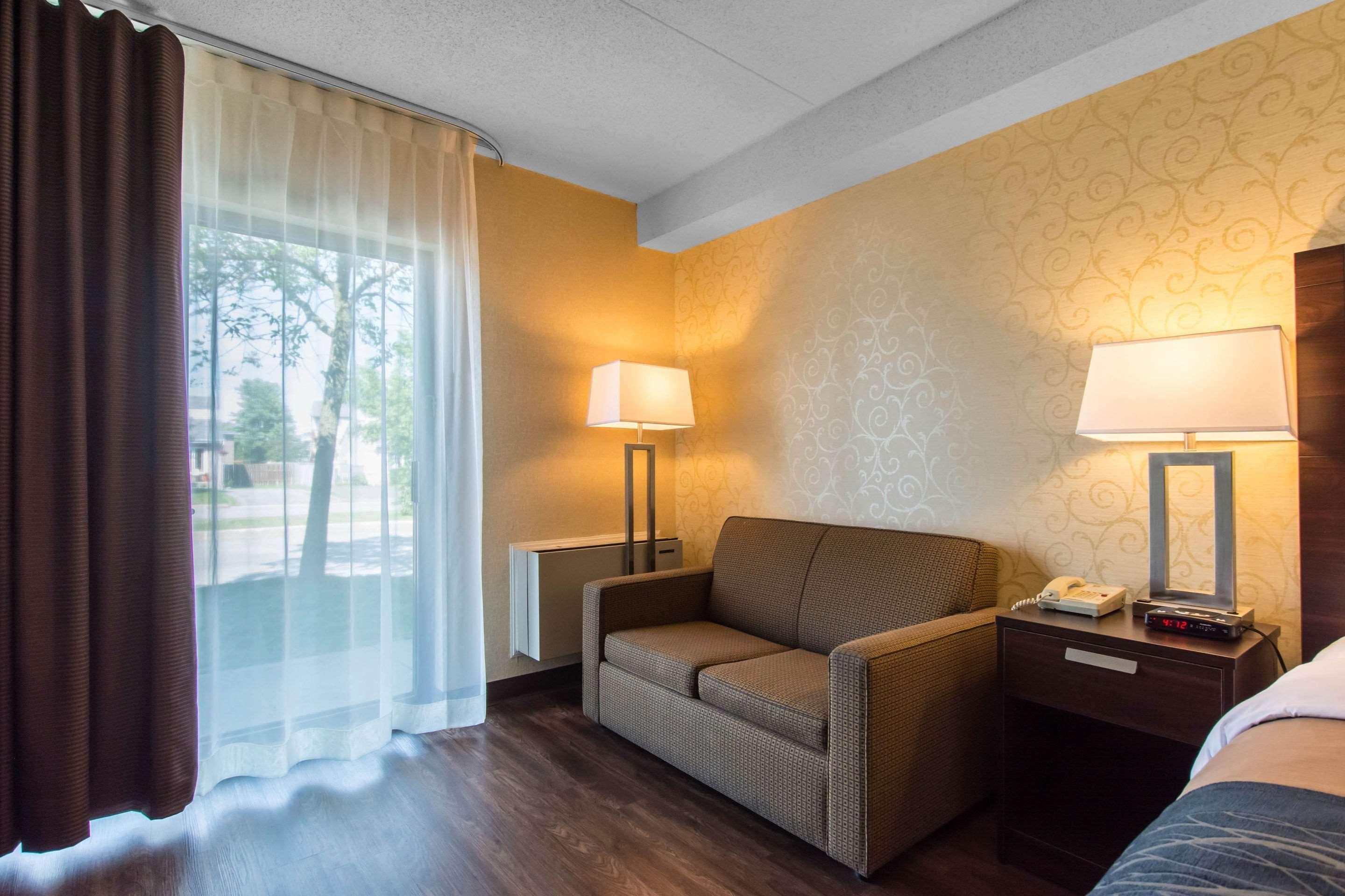 Comfort Inn Trois-Rivières Exteriör bild