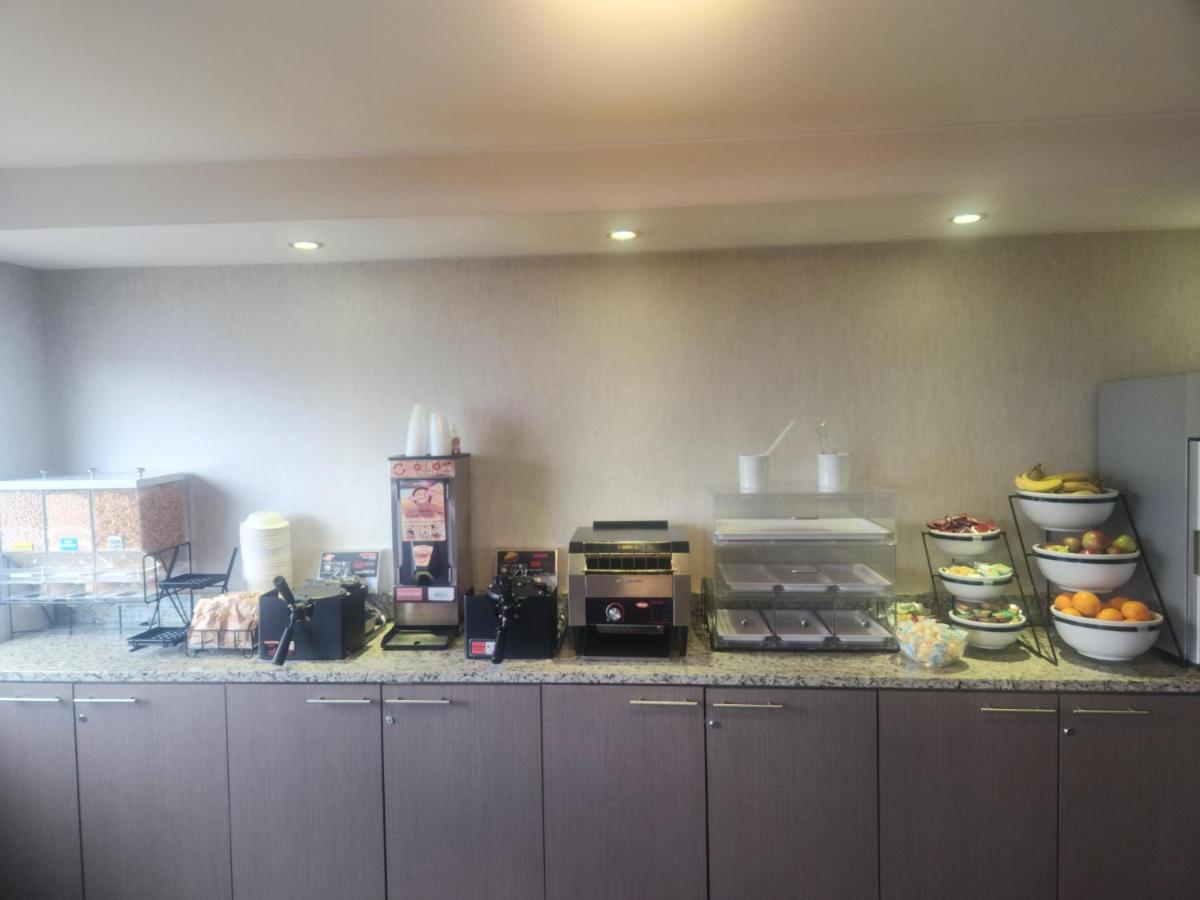 Comfort Inn Trois-Rivières Exteriör bild